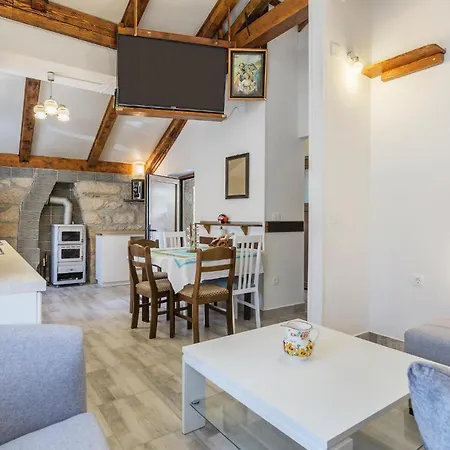 Apartment Lovely In With Wifi *
